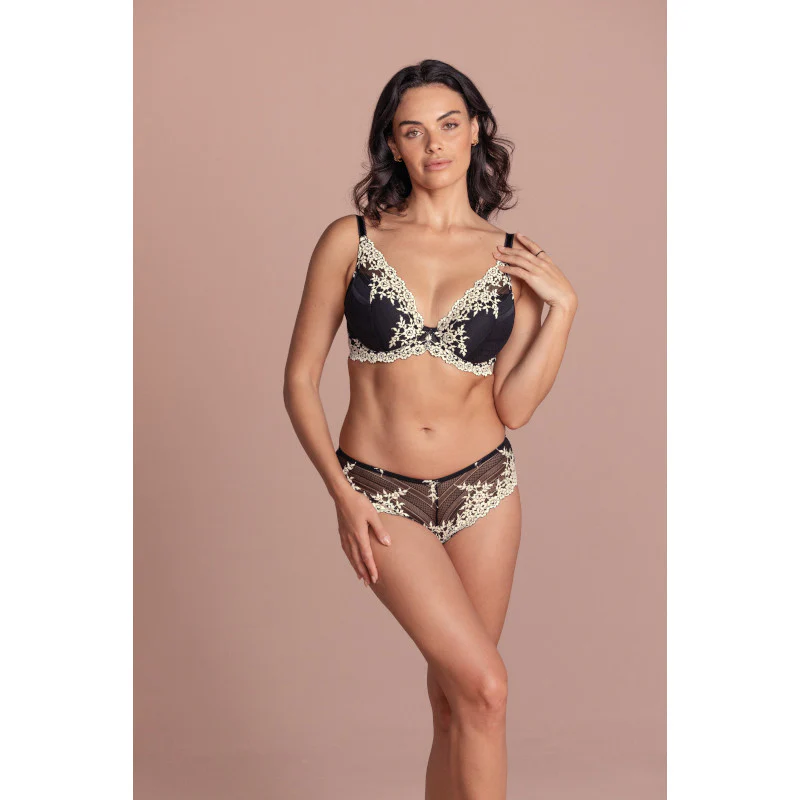 Embrace Lace Plunge Bra Black - Wacoal - Image 4